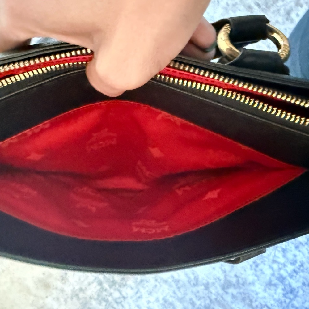 MCM Black Leather Shoulder Bag with Gold Hardware and coin holder bundle kim - Picture 5 of 9